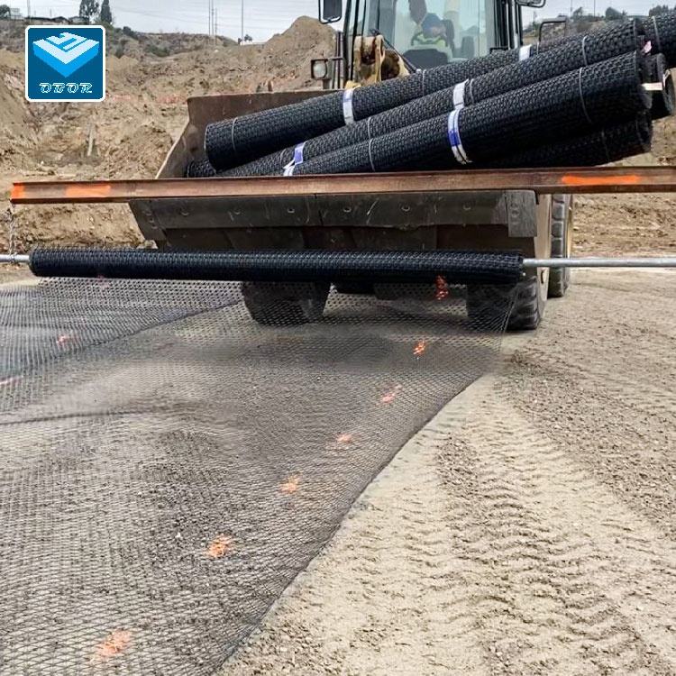 Uniaxial Plastic Geogrid / PP Biaxial Geogrid/two-way Plastic Geogrid for Earthwork Construction